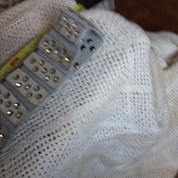 Boutique pearl grey stretch belt with rhinestone accents and buckle OSFM - Picture 12 of 15